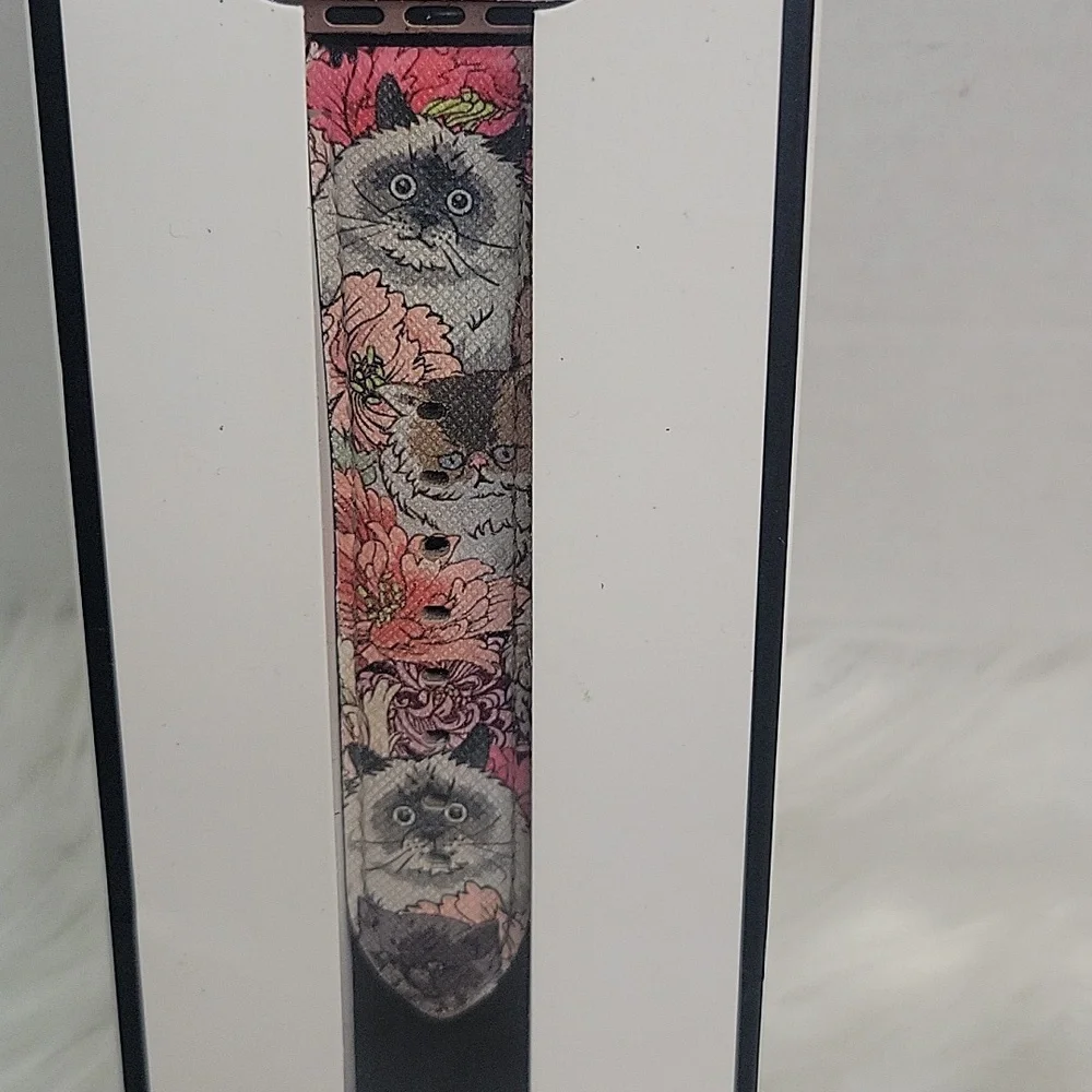 CASETIFY Bracelet Apple Watch‎ Band with Cat Theme Pattern Series 1-4 NWOT